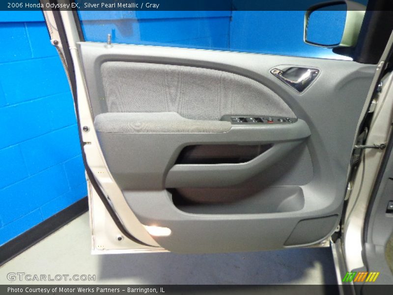Silver Pearl Metallic / Gray 2006 Honda Odyssey EX