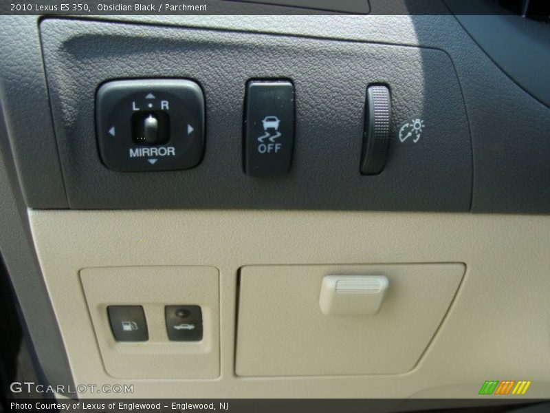 Obsidian Black / Parchment 2010 Lexus ES 350