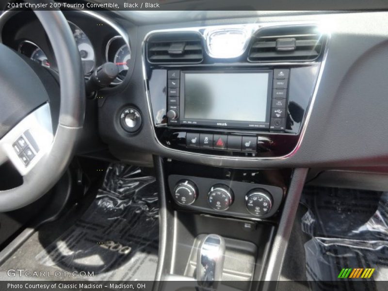 Black / Black 2011 Chrysler 200 Touring Convertible
