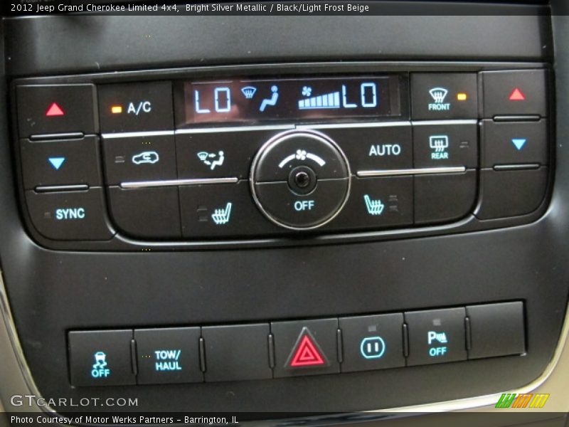 Bright Silver Metallic / Black/Light Frost Beige 2012 Jeep Grand Cherokee Limited 4x4