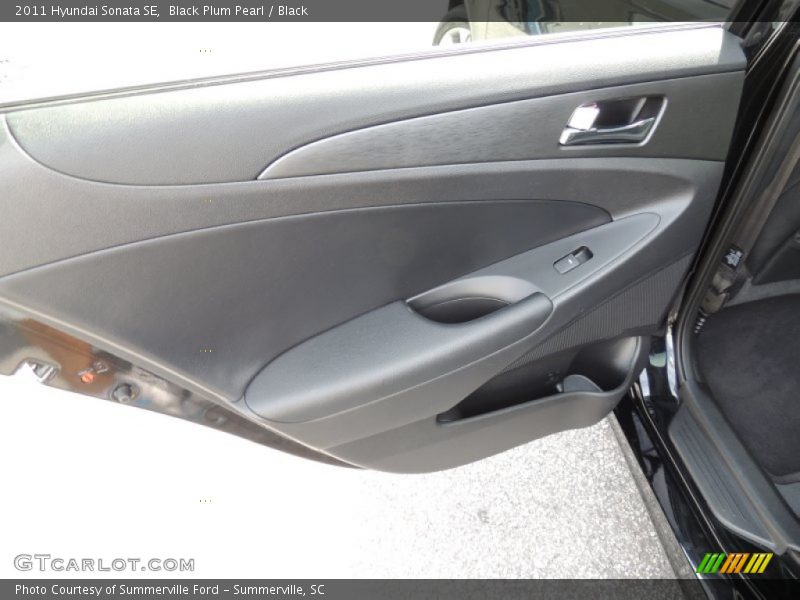 Black Plum Pearl / Black 2011 Hyundai Sonata SE