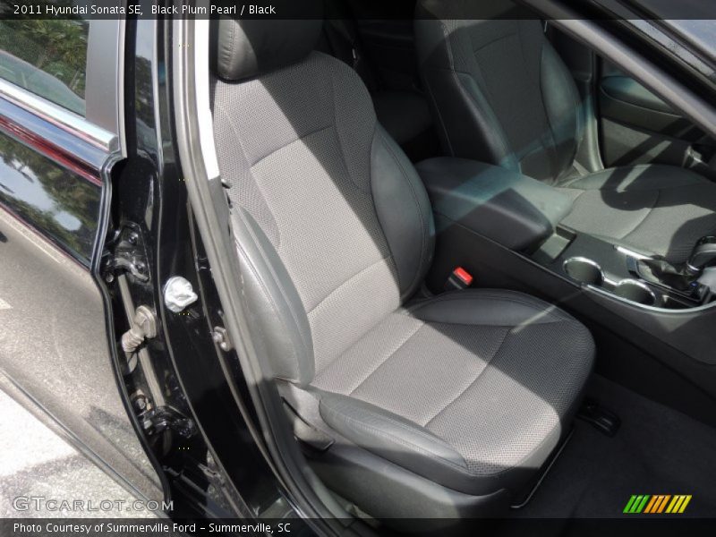 Black Plum Pearl / Black 2011 Hyundai Sonata SE