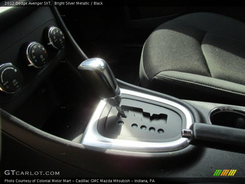 Bright Silver Metallic / Black 2012 Dodge Avenger SXT