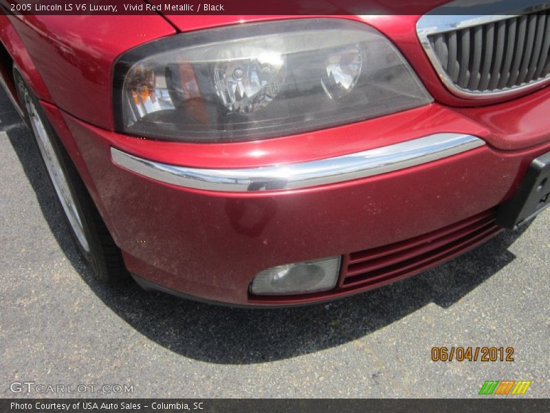 Vivid Red Metallic / Black 2005 Lincoln LS V6 Luxury