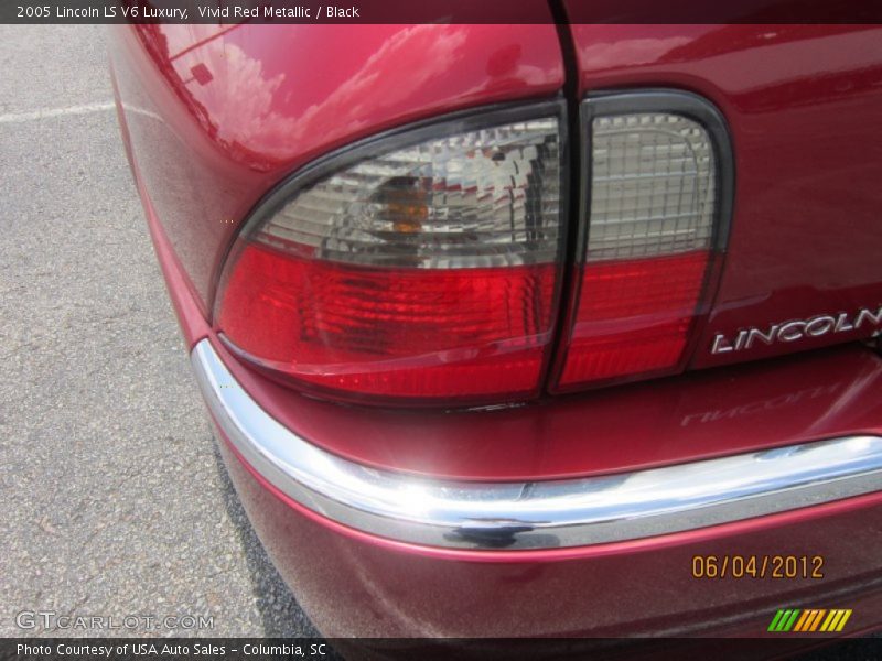 Vivid Red Metallic / Black 2005 Lincoln LS V6 Luxury