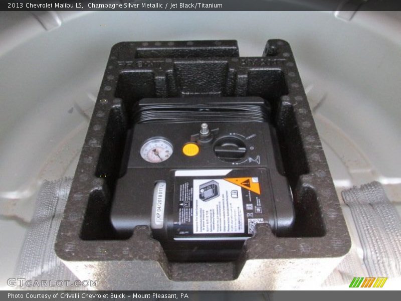 Champagne Silver Metallic / Jet Black/Titanium 2013 Chevrolet Malibu LS