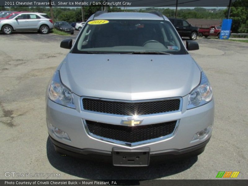 Silver Ice Metallic / Dark Gray/Light Gray 2011 Chevrolet Traverse LS