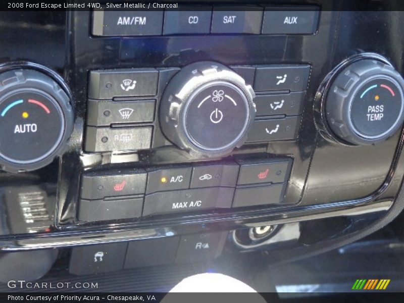 Silver Metallic / Charcoal 2008 Ford Escape Limited 4WD