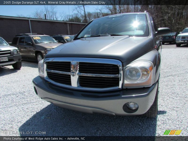 Mineral Gray Metallic / Medium Slate Gray 2005 Dodge Durango SLT 4x4