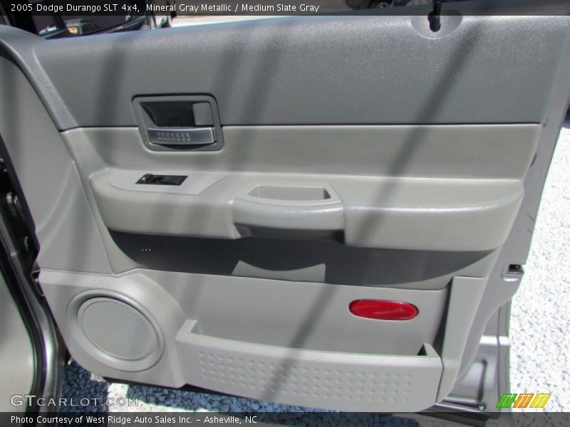 Mineral Gray Metallic / Medium Slate Gray 2005 Dodge Durango SLT 4x4