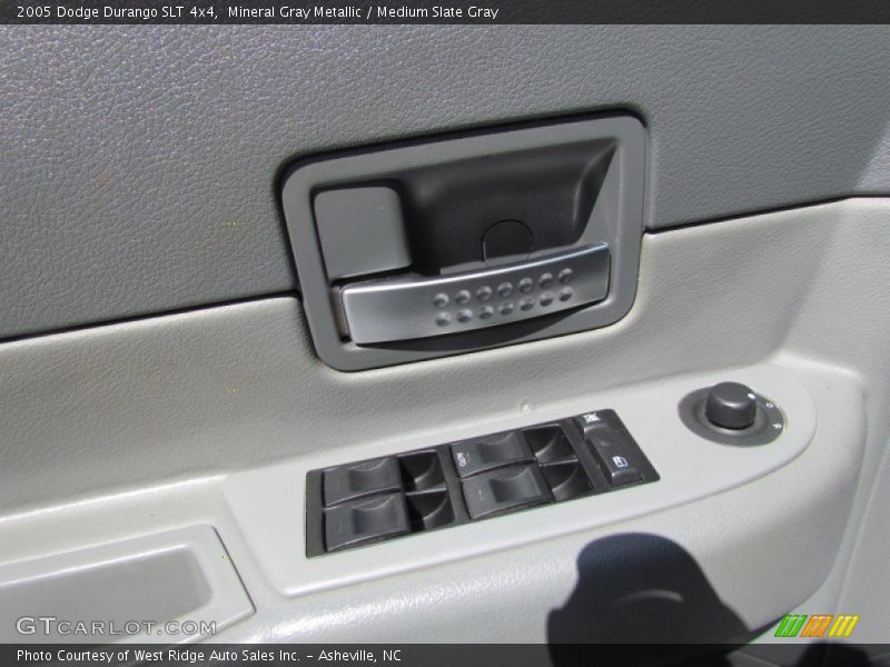 Mineral Gray Metallic / Medium Slate Gray 2005 Dodge Durango SLT 4x4