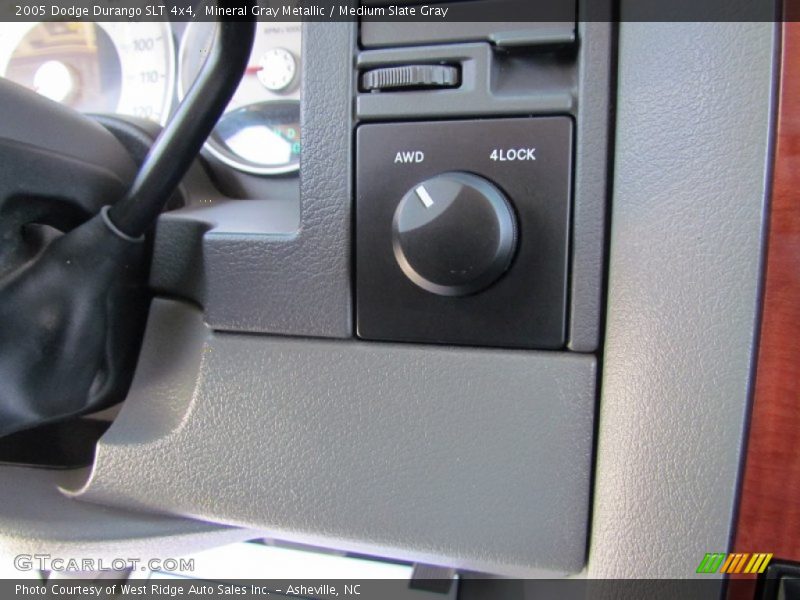 Mineral Gray Metallic / Medium Slate Gray 2005 Dodge Durango SLT 4x4