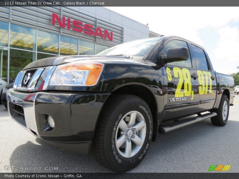 Galaxy Black / Charcoal 2013 Nissan Titan SV Crew Cab