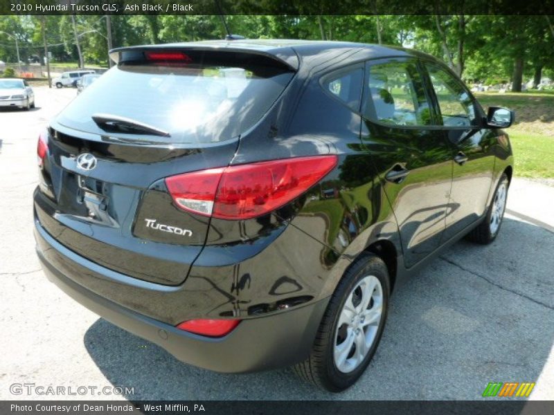 Ash Black / Black 2010 Hyundai Tucson GLS