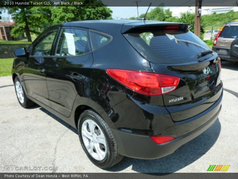 Ash Black / Black 2010 Hyundai Tucson GLS