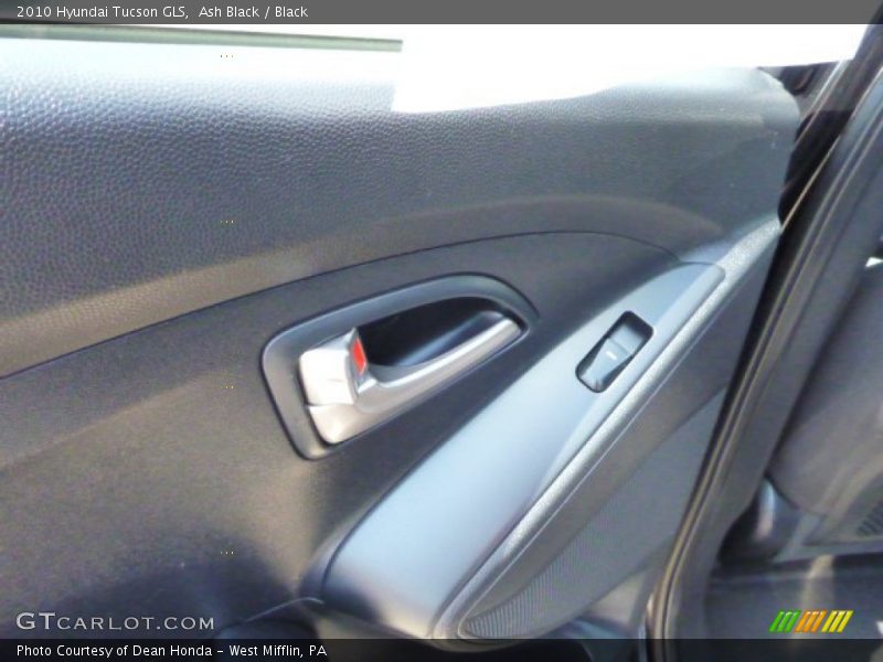 Ash Black / Black 2010 Hyundai Tucson GLS