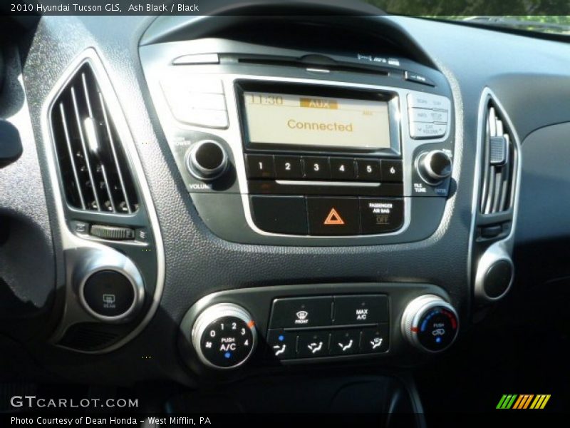 Ash Black / Black 2010 Hyundai Tucson GLS