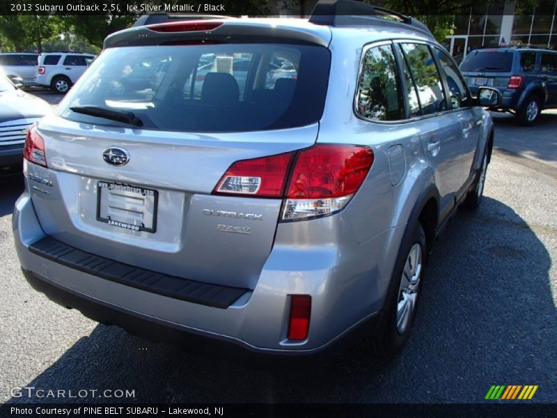 Ice Silver Metallic / Black 2013 Subaru Outback 2.5i