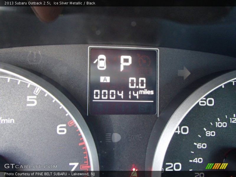 Ice Silver Metallic / Black 2013 Subaru Outback 2.5i