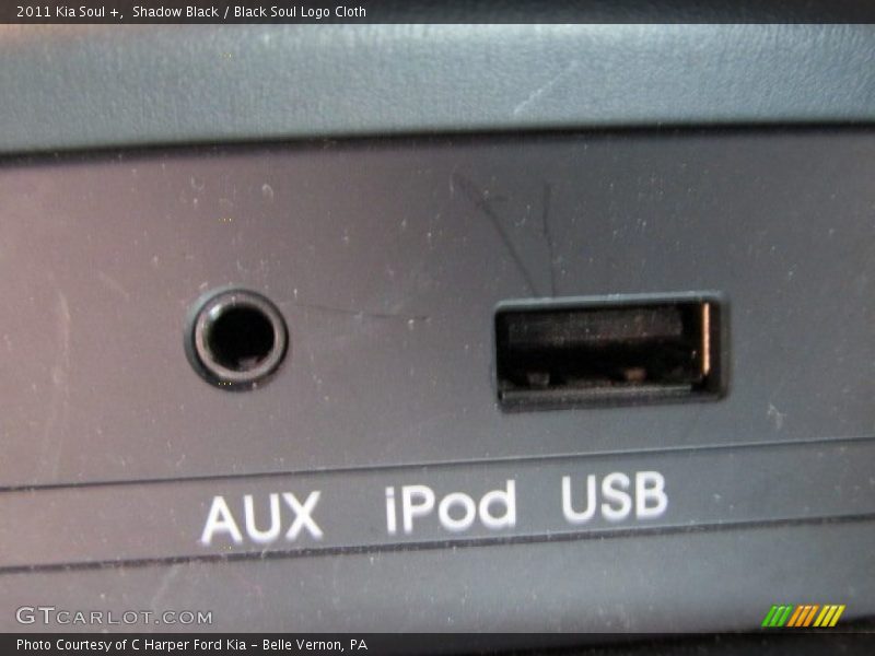 Shadow Black / Black Soul Logo Cloth 2011 Kia Soul +