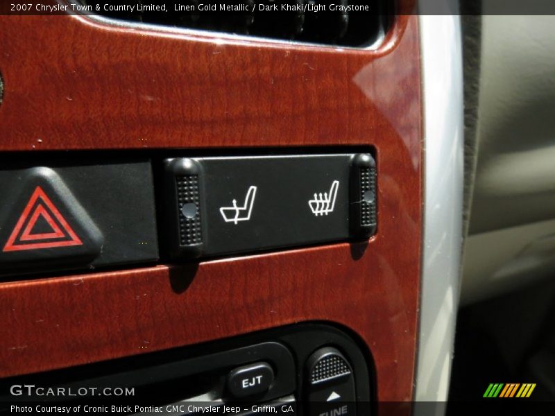 Linen Gold Metallic / Dark Khaki/Light Graystone 2007 Chrysler Town & Country Limited