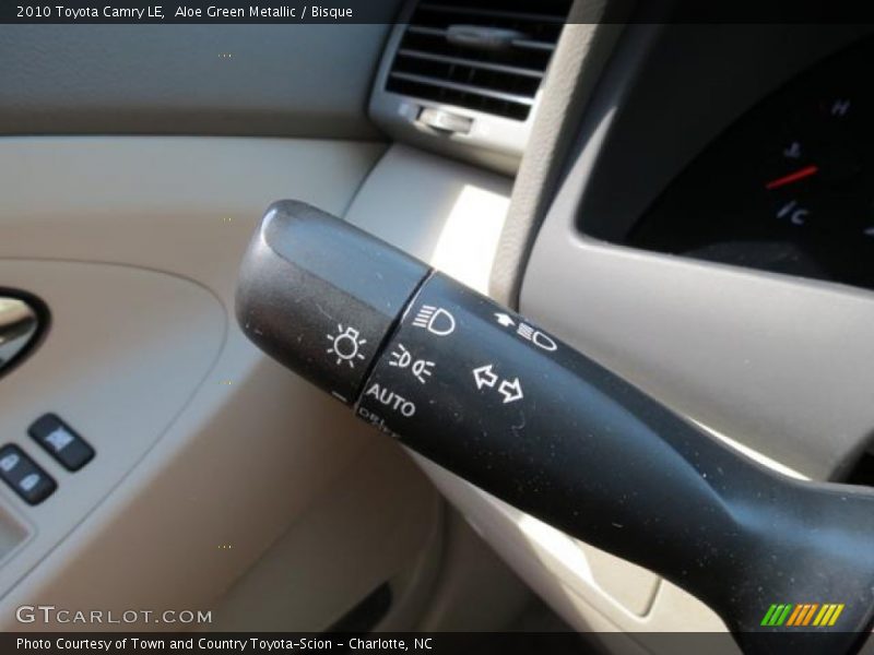 Aloe Green Metallic / Bisque 2010 Toyota Camry LE