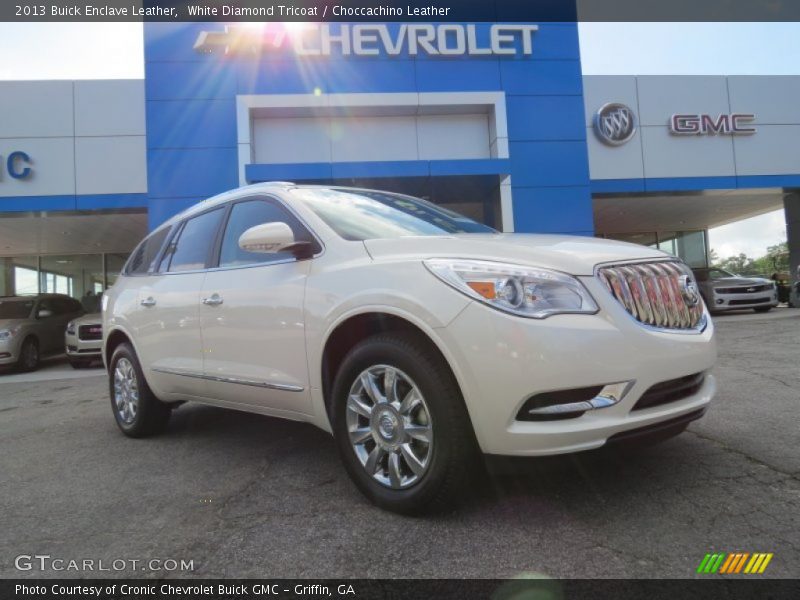 White Diamond Tricoat / Choccachino Leather 2013 Buick Enclave Leather