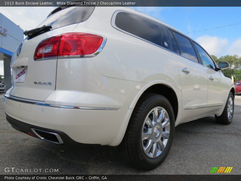 White Diamond Tricoat / Choccachino Leather 2013 Buick Enclave Leather
