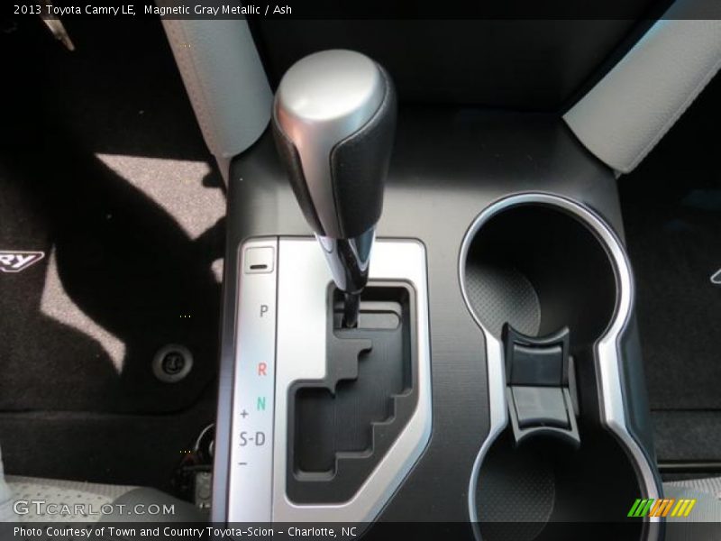 Magnetic Gray Metallic / Ash 2013 Toyota Camry LE