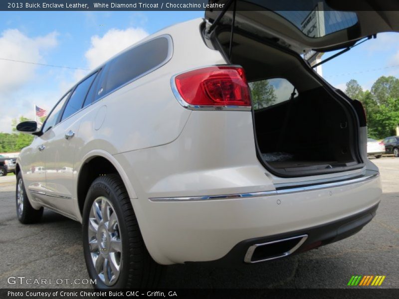 White Diamond Tricoat / Choccachino Leather 2013 Buick Enclave Leather