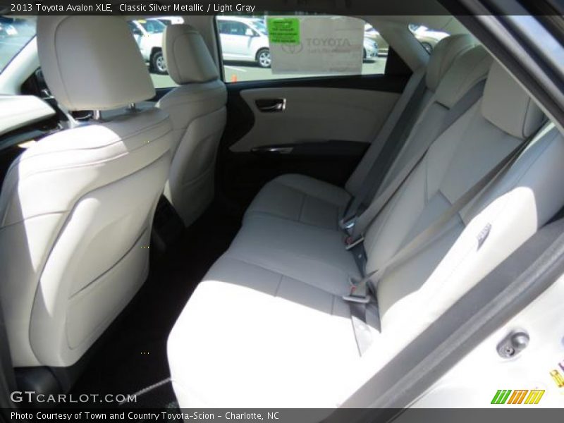Classic Silver Metallic / Light Gray 2013 Toyota Avalon XLE