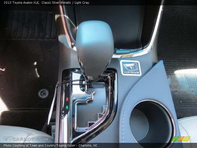 Classic Silver Metallic / Light Gray 2013 Toyota Avalon XLE