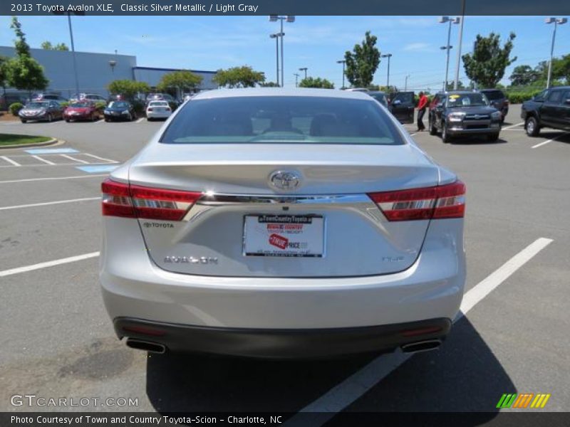 Classic Silver Metallic / Light Gray 2013 Toyota Avalon XLE