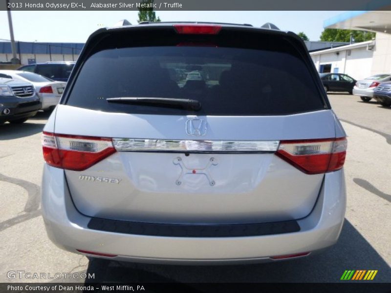 Alabaster Silver Metallic / Truffle 2013 Honda Odyssey EX-L