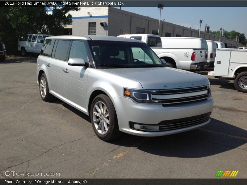 Front 3/4 View of 2013 Flex Limited AWD