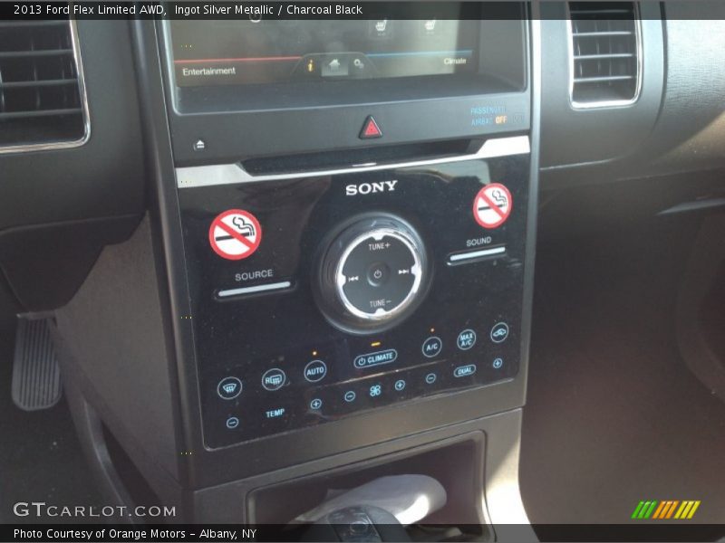 Ingot Silver Metallic / Charcoal Black 2013 Ford Flex Limited AWD