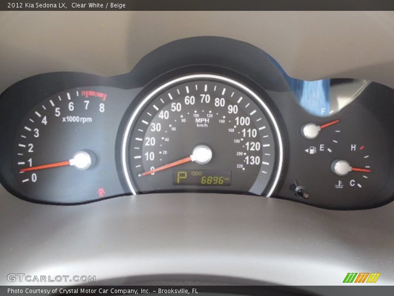 Clear White / Beige 2012 Kia Sedona LX