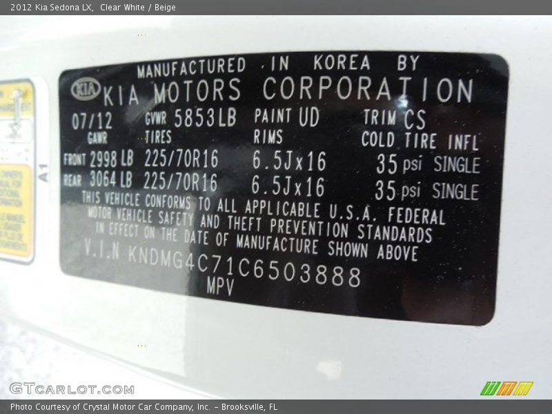 Clear White / Beige 2012 Kia Sedona LX