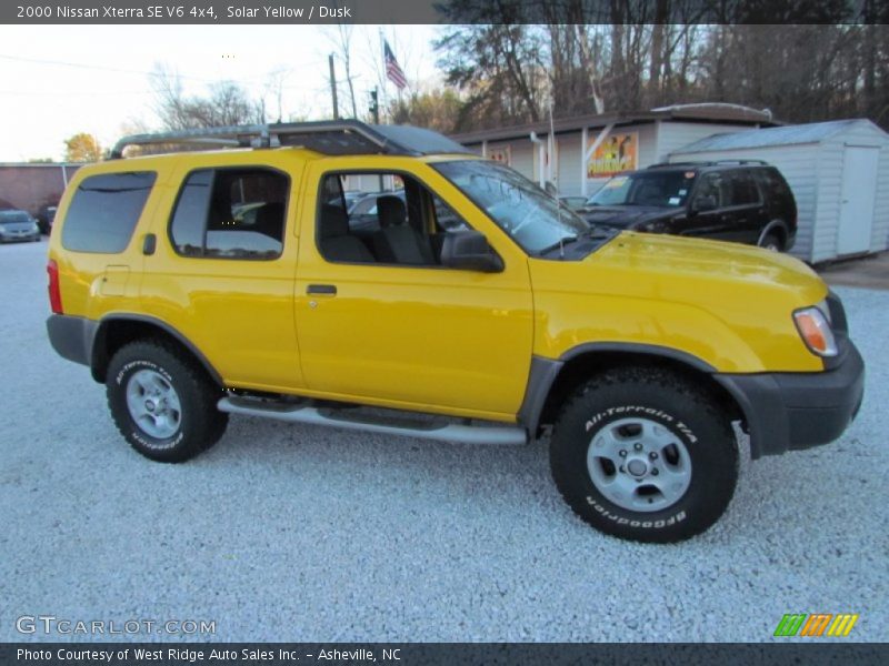 Solar Yellow / Dusk 2000 Nissan Xterra SE V6 4x4