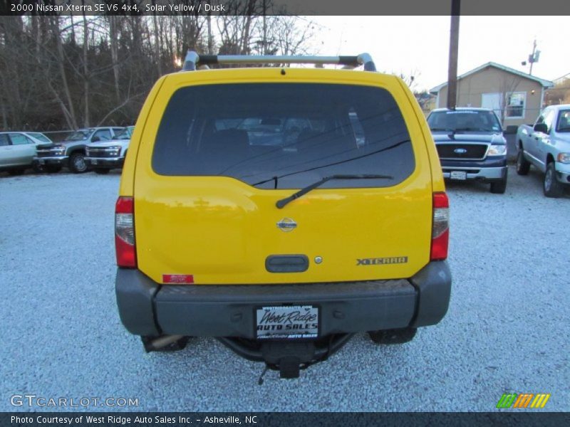 Solar Yellow / Dusk 2000 Nissan Xterra SE V6 4x4