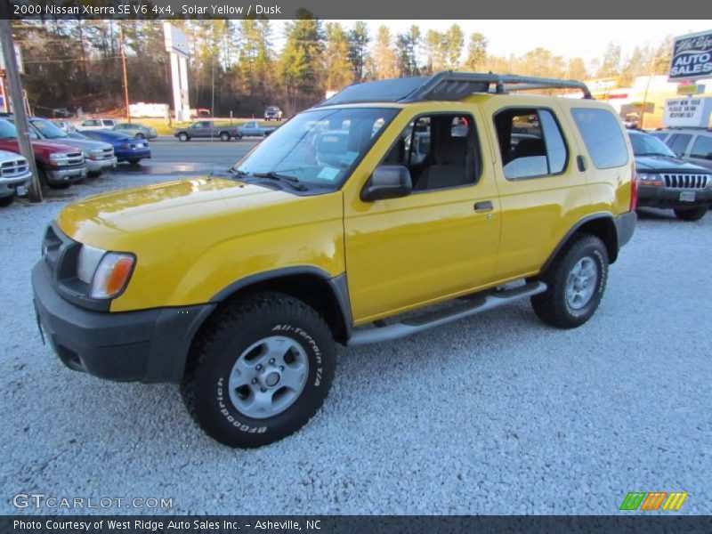 Solar Yellow / Dusk 2000 Nissan Xterra SE V6 4x4