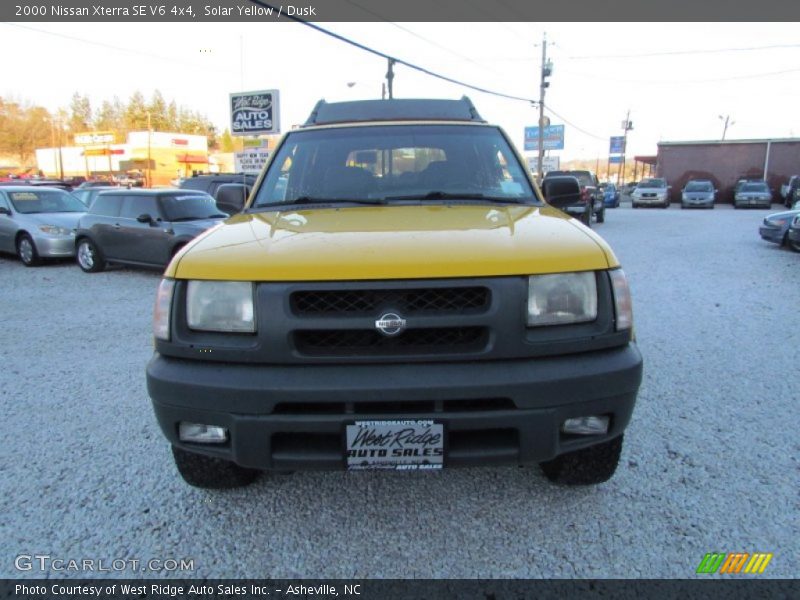Solar Yellow / Dusk 2000 Nissan Xterra SE V6 4x4