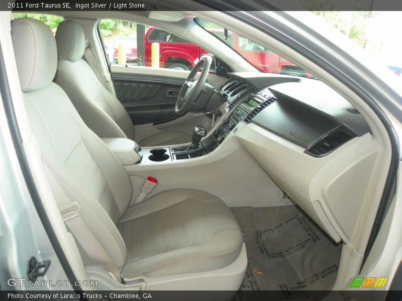 Ingot Silver / Light Stone 2011 Ford Taurus SE