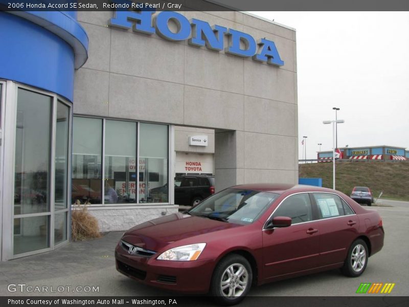 Redondo Red Pearl / Gray 2006 Honda Accord SE Sedan