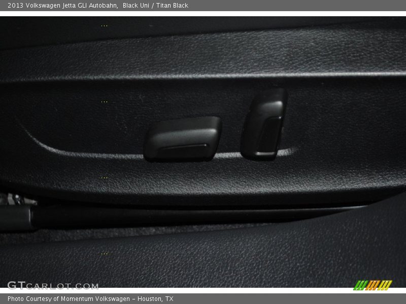Black Uni / Titan Black 2013 Volkswagen Jetta GLI Autobahn