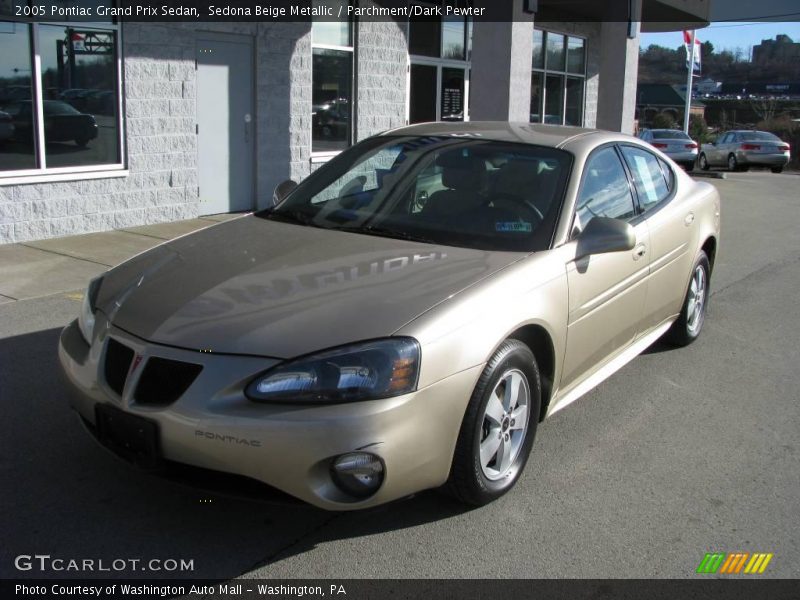 Sedona Beige Metallic / Parchment/Dark Pewter 2005 Pontiac Grand Prix Sedan