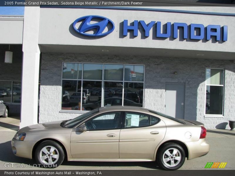 Sedona Beige Metallic / Parchment/Dark Pewter 2005 Pontiac Grand Prix Sedan