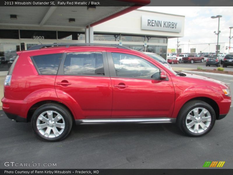 Rally Red Metallic / Black 2013 Mitsubishi Outlander SE