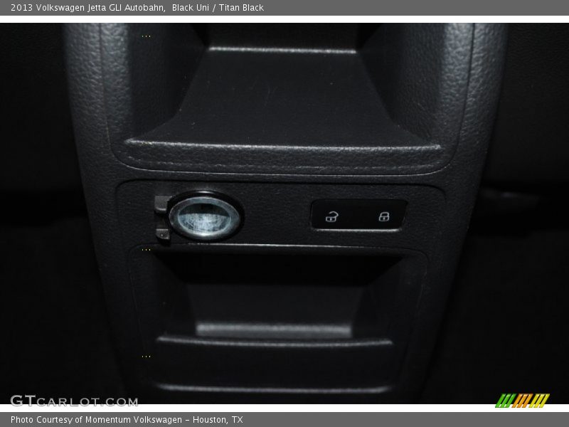 Black Uni / Titan Black 2013 Volkswagen Jetta GLI Autobahn