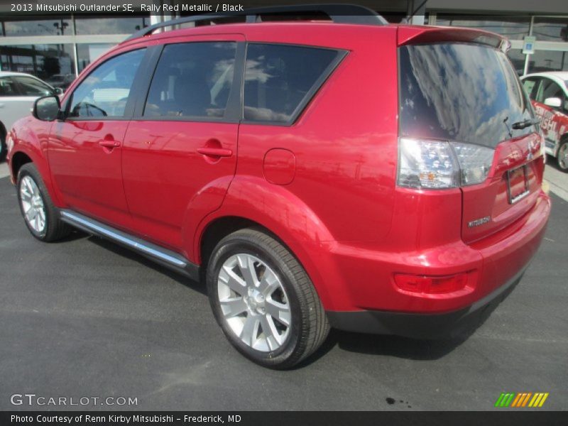 Rally Red Metallic / Black 2013 Mitsubishi Outlander SE